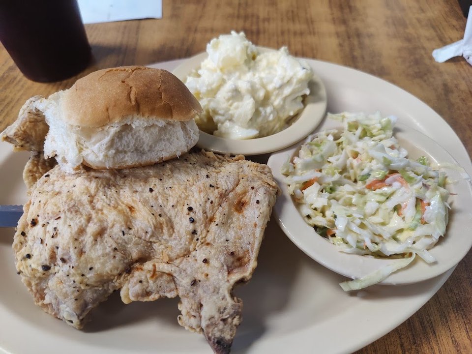 Comfort food menu featuring lunch and dinner plates.